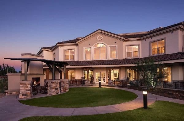 MorningStar Assisted Living & Memory Care at Arrowhead - Gallery Image 6
