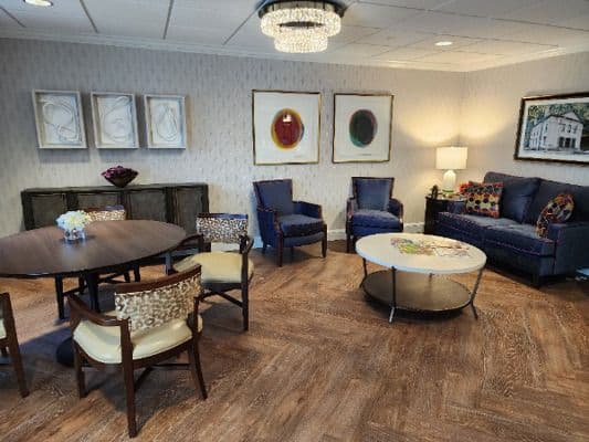 Foulk Living - Gallery Image 6