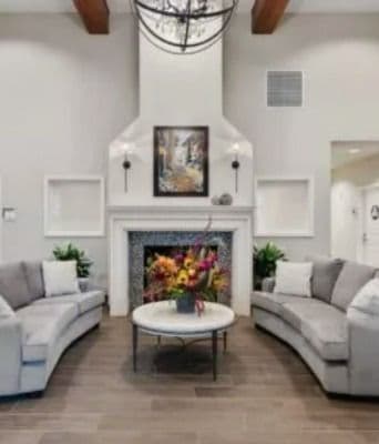 Oakmont of East Sacramento - Gallery Image 5