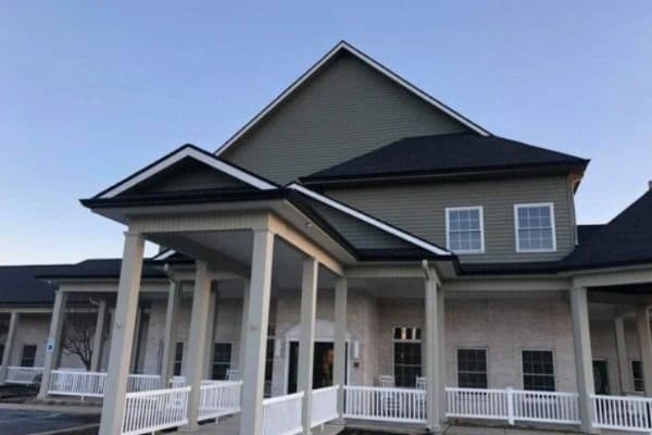 The Oaks at Plainfield - Gallery Image 1