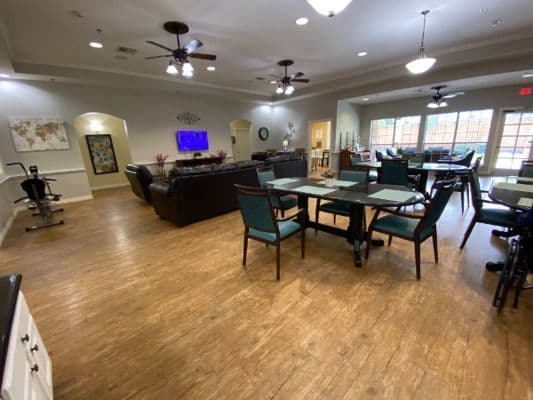 Magnolia Assisted Living - Pearland - Gallery Image 4