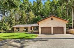 Meadowdale Beach - Gallery Image 1