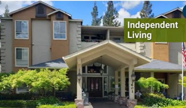 River's Edge of Sacramento, Independent Living