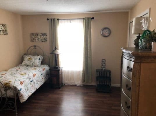 Mariner Palms - Gallery Image 3