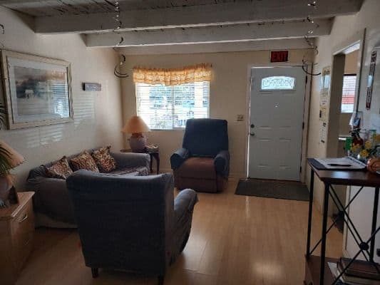 Stacie’s Chalet Sacramento - Gallery Image 5