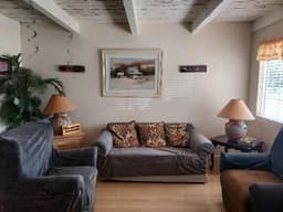 Stacie’s Chalet Sacramento - Gallery Image 6