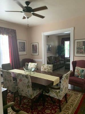 Comforts Of Home - Gallery Image 6
