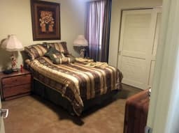 Angels Senior Living at Hacienda Villas - Gallery Image 3
