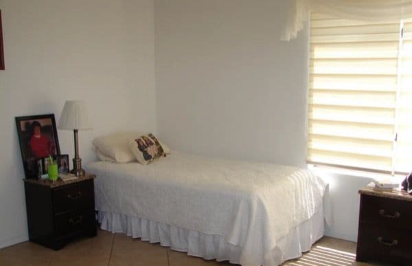 Red Mountain At Gateway - Gallery Image 6