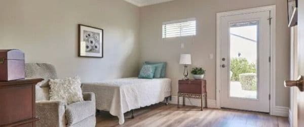Paradise Living Center Central Phoenix - Gallery Image 2