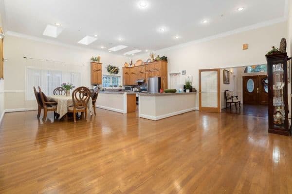 Ideal Care Home - Gallery Image 6