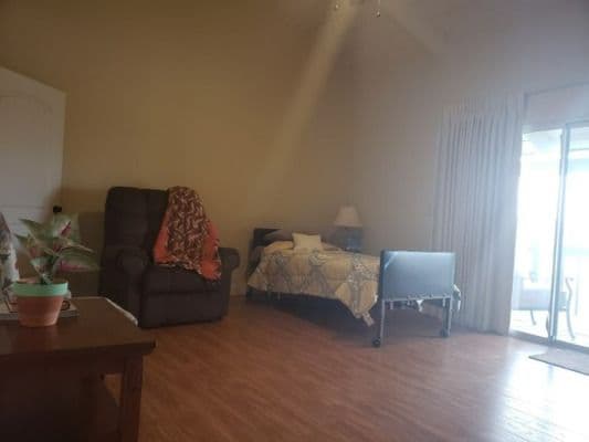 Golden House Residence #21*
