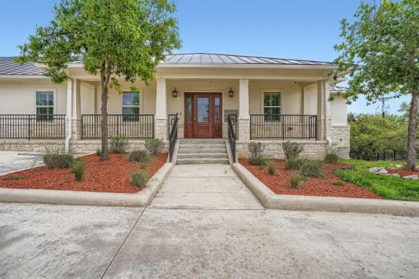 Onestone Oak Senior Living