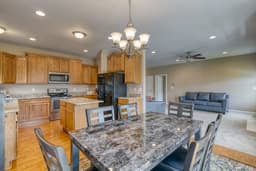 Sasse Brooks House - Gallery Image 4
