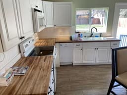 Austin Gardens Senior Living - Gallery Image 4