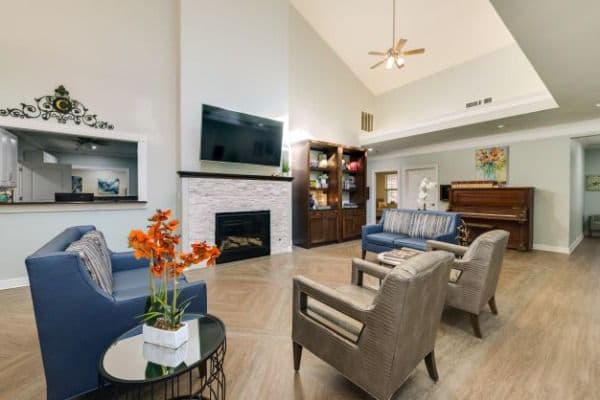 Gemstone Senior Living of North Austin - Gallery Image 6
