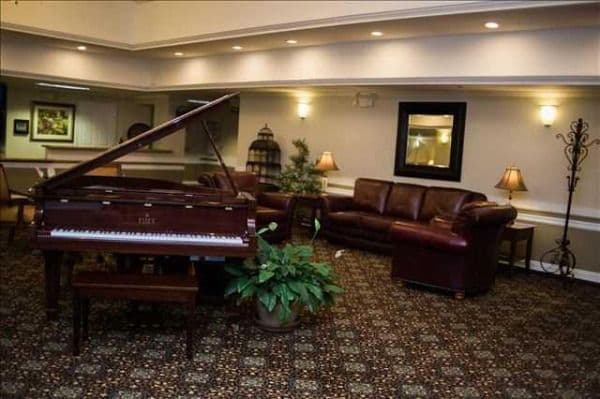 Home Harbor Assisted Living - Gallery Image 4