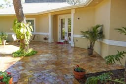 Sarah House At Old Tomoka Road - Gallery Image 2
