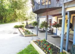 Eagle'S Nest - Gallery Image 1