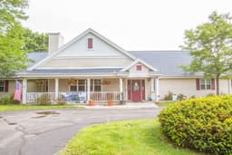 MAPLE MEADOWS ASSISTED LIVING - Gallery Image 4
