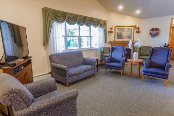 MAPLE MEADOWS ASSISTED LIVING - Gallery Image 6