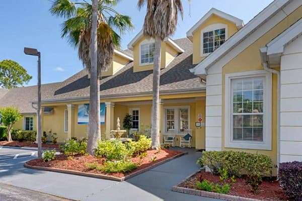Grand Oaks Health And Rehabilitation Center