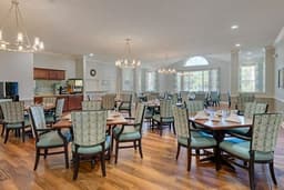 Grand Oaks Health And Rehabilitation Center - Gallery Image 6