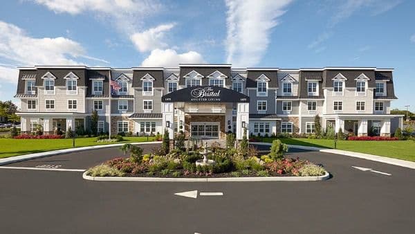 The Bristal At Bethpage - Gallery Image 1