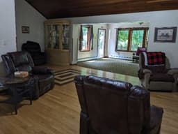 Birchwood Retreat - Gallery Image 5