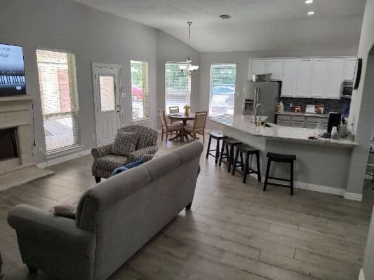 Senior'S Choice Living At Grand Lake Estates - Gallery Image 3