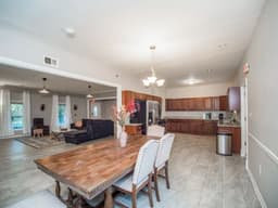 Ray&J Assisted Living - Gallery Image 4