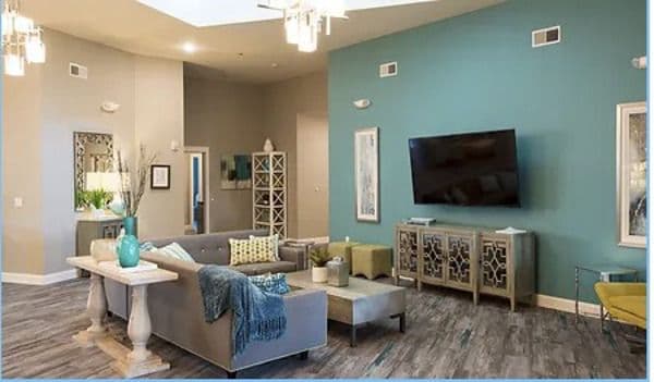 Century Oaks Of Appleton - Gallery Image 2