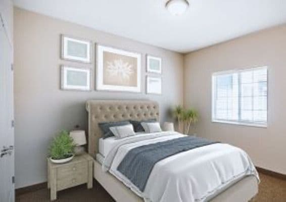 Hampton Manor Of Woodhaven - Gallery Image 2