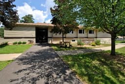 Grange Acres - Gallery Image 6