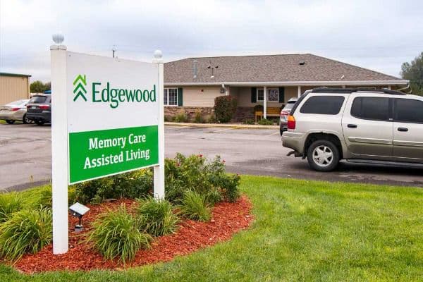 Edgewood-Columbus Ne - Gallery Image 5