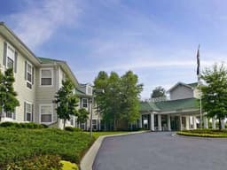 Atria Forest Lake - Gallery Image 3