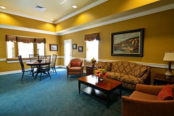 The Palmettos of Parklane  - Gallery Image 1