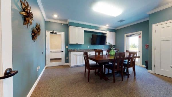 Vicinia Gardens Of Fenton - Gallery Image 4