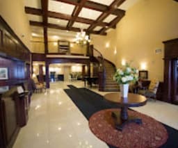 Mccrite Plaza Topeka - Gallery Image 1