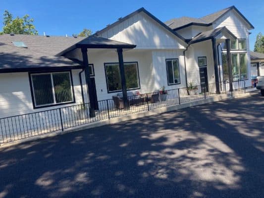 Milwaukie Adult Care Home 1, Marta Dragomir - Gallery Image 2
