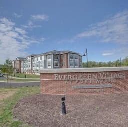Evergreen Village at Fort Wayne - Gallery Image 1