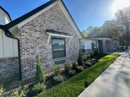 Seasons Assisted Living And Memory Care - Magnolia - Gallery Image 2