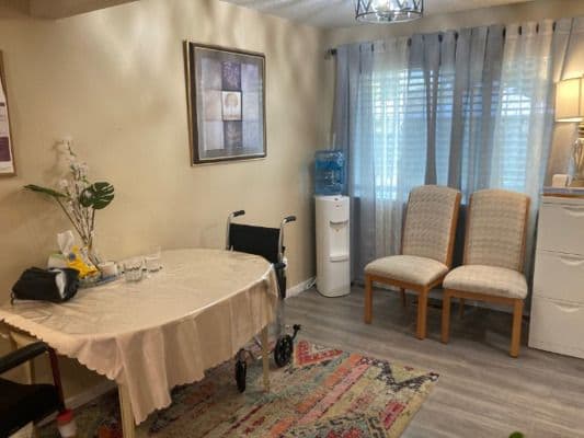 Aloha Care Home, Arrianne Hashemian - Gallery Image 5