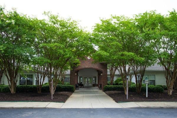 Harbison Shores Assisted Living & Memory Care - Gallery Image 3