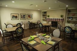 Harbison Shores Assisted Living & Memory Care - Gallery Image 5