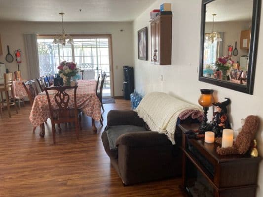 Mandrin Estates, Alma Portscheller  - Gallery Image 3
