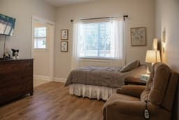 Oak Tree Adult Care Home, Naomi Radulescu - Gallery Image 3