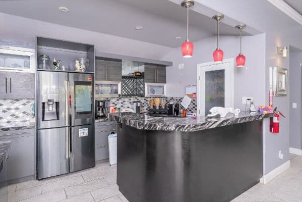 Queen Of Hearts El Dorado Hills - Gallery Image 3