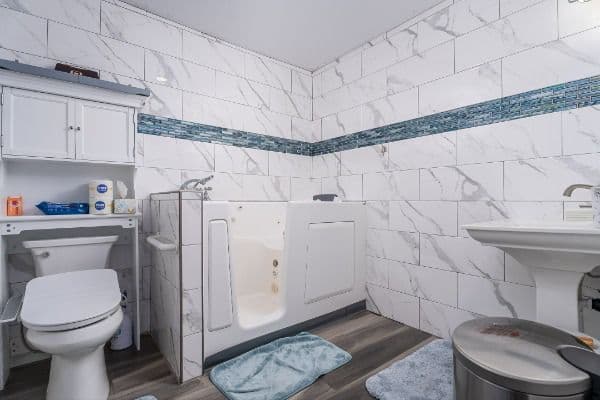 Queen Of Hearts El Dorado Hills - Gallery Image 5