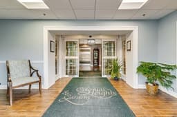 Colonial Heights Senior Living - Gallery Image 2